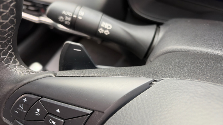 Nissan Juke 1.0 DiG-T N-Connecta 5dr DCT Petrol Hatchback